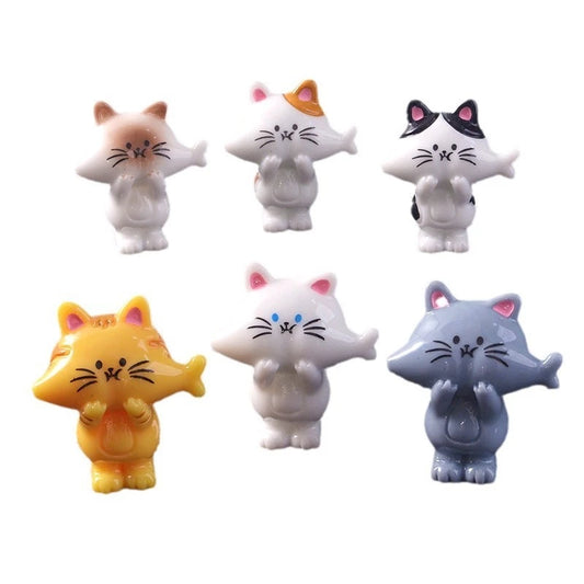 Figurine - Cute Kitty Thief