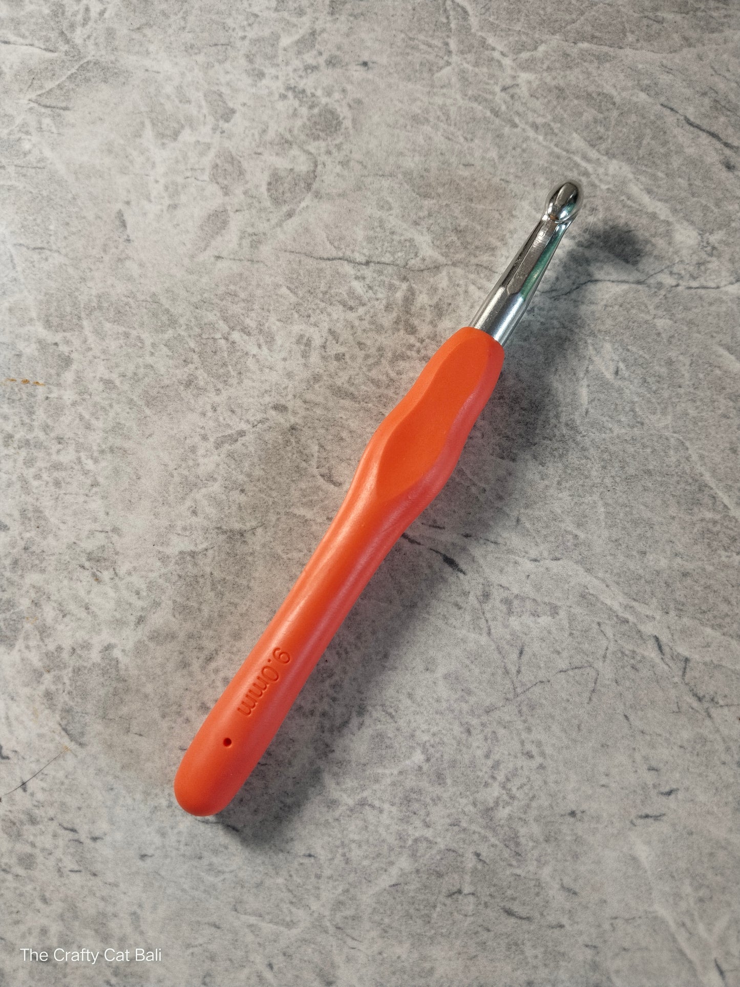 Aluminum Hooks with Soft Grip Handle - size 9.0 mm